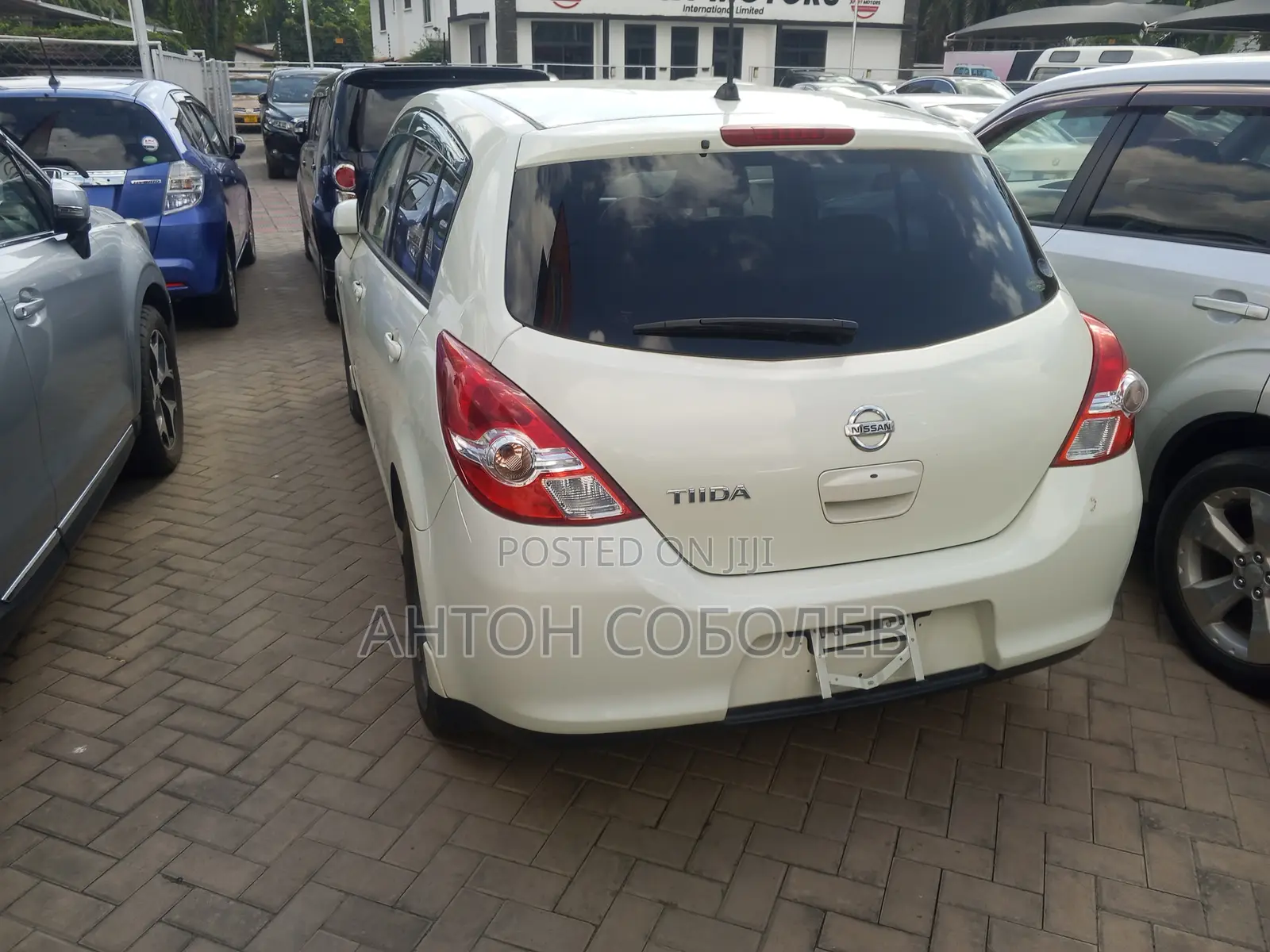 Nissan Tiida 2012 White