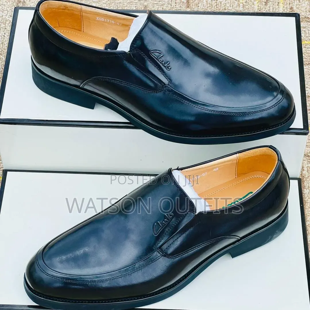 Two 2 Colours Men's Leather Shoes or Mocca Clarks Brand