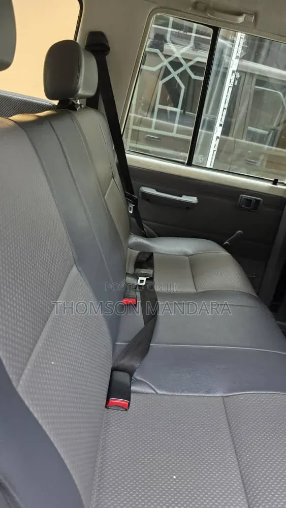 Toyota Land Cruiser 2017 White