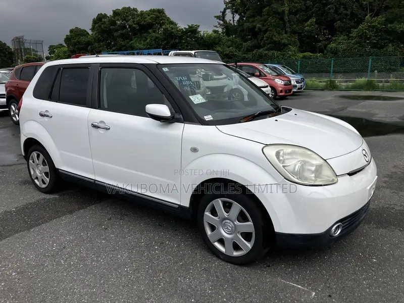 Mazda Verisa 2006 Pearl
