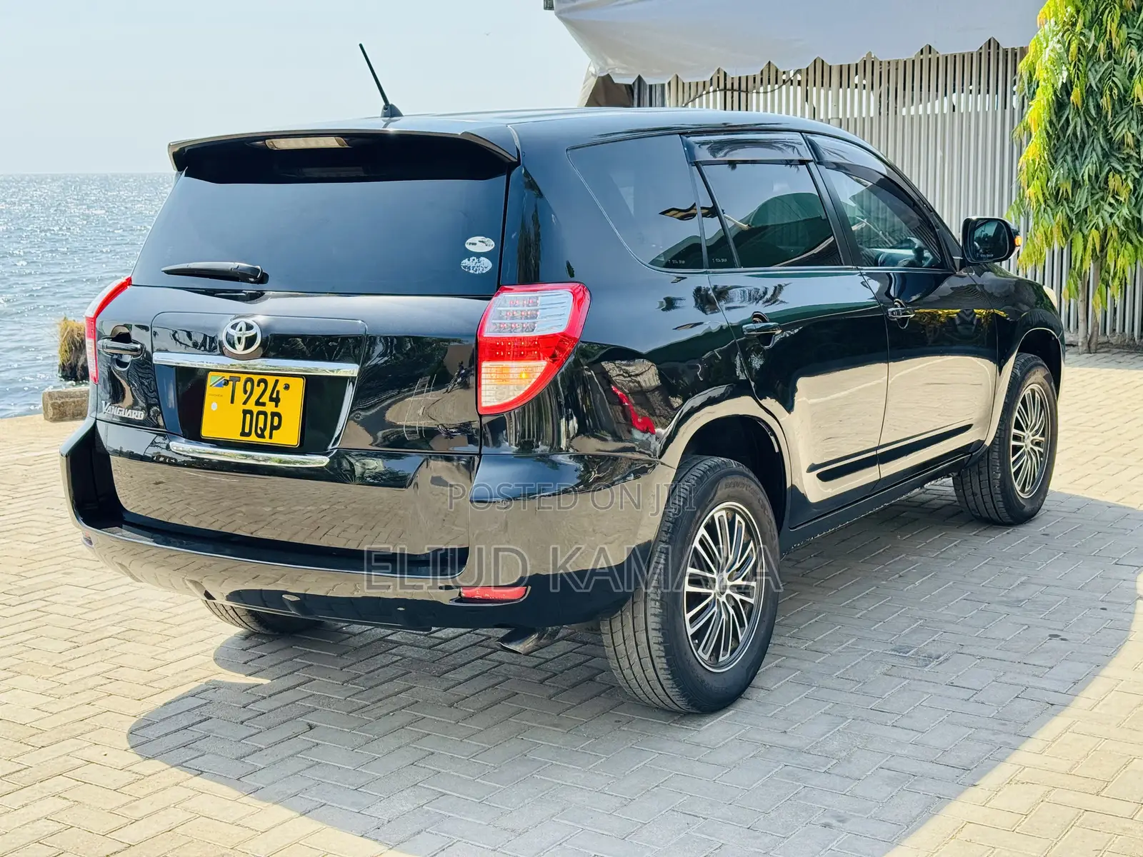 Toyota Vanguard 2008 Black
