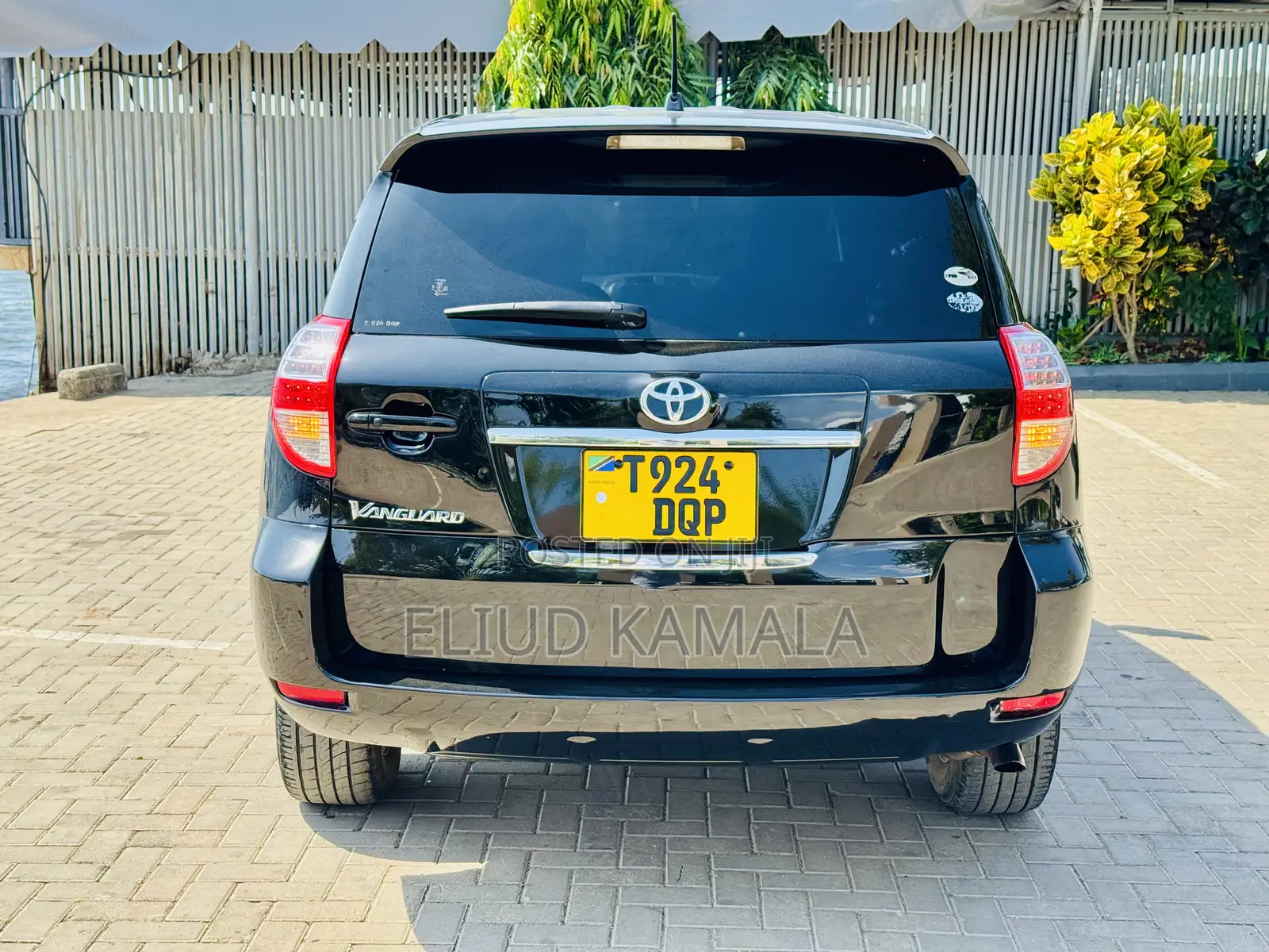 Toyota Vanguard 2008 Black