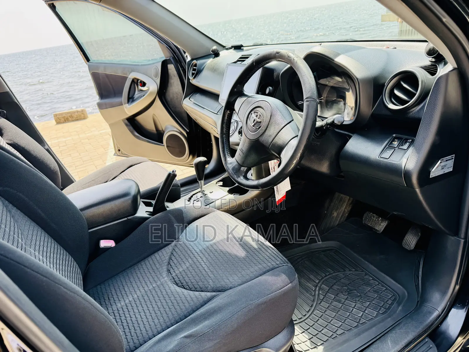 Toyota Vanguard 2008 Black