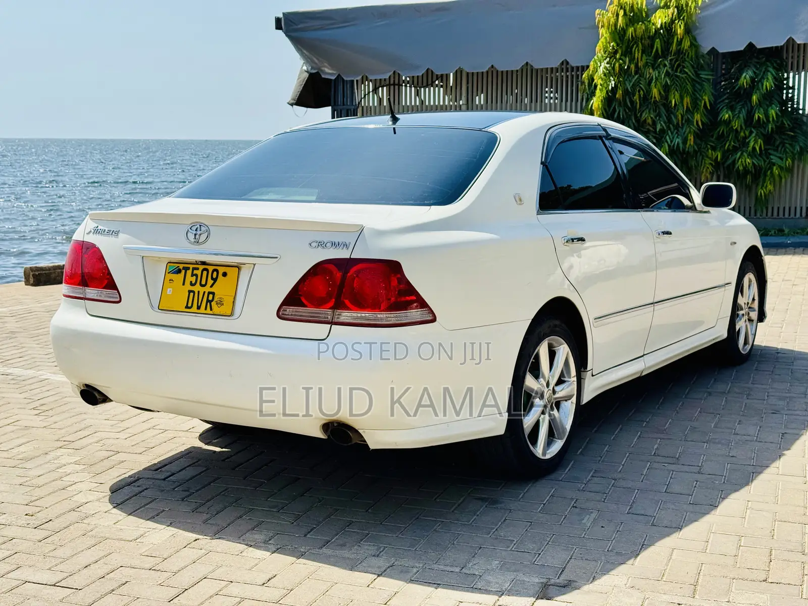 Toyota Crown 2006 White