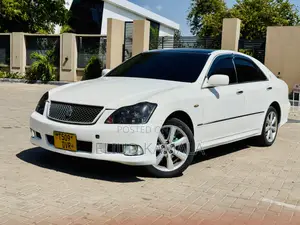 Toyota Crown 2006 White