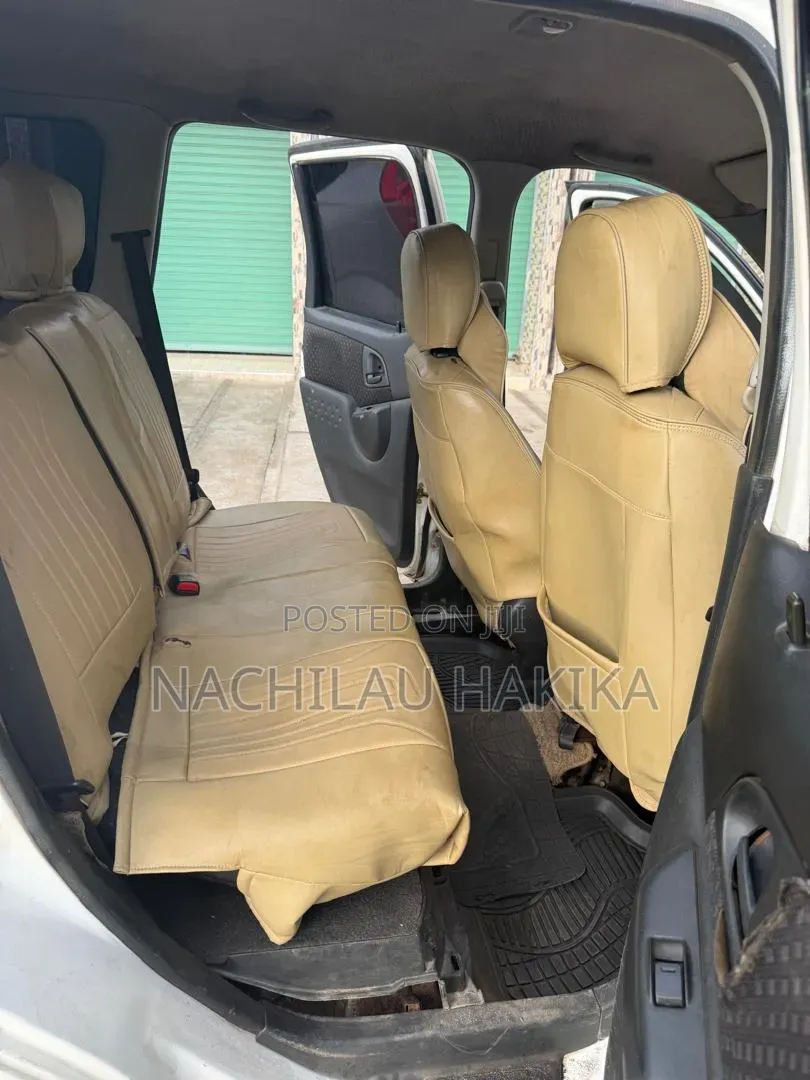 Toyota Fun Cargo 2004 White