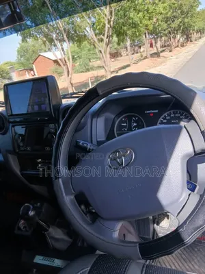 Toyota Land Cruiser 2016 Silver
