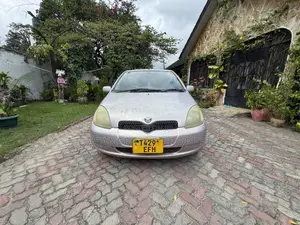 Toyota Vitz 1.0 FWD 3dr 2000 Pink