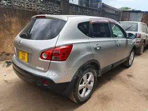 Nissan Dualis 2010 Silver