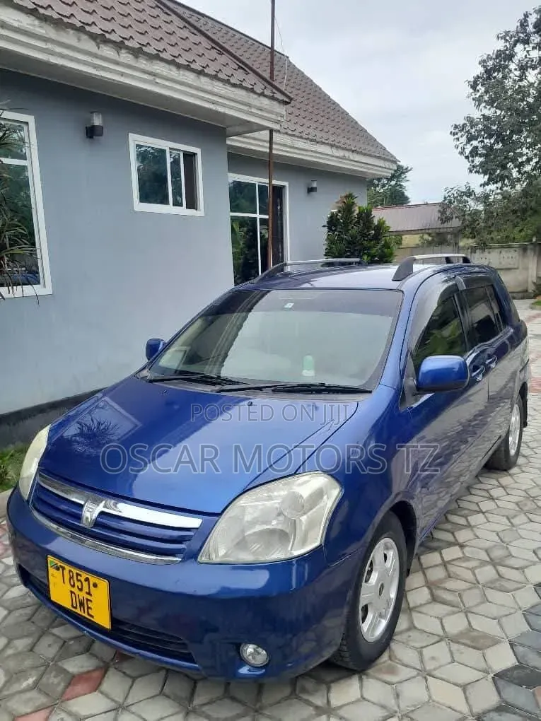 Toyota Raum 2007 Blue