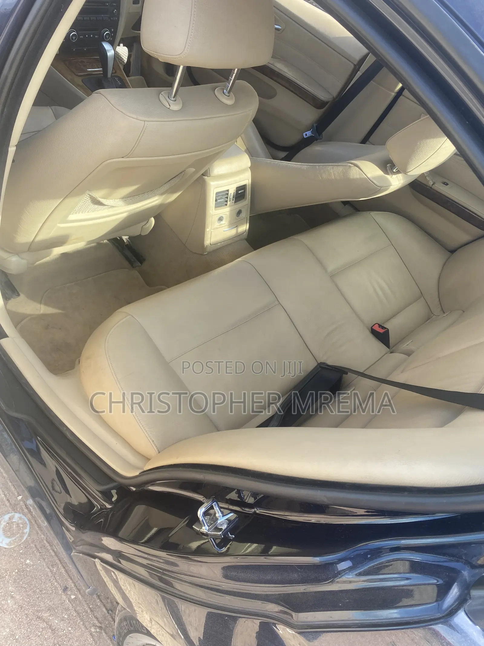 BMW 320i 2022 Black