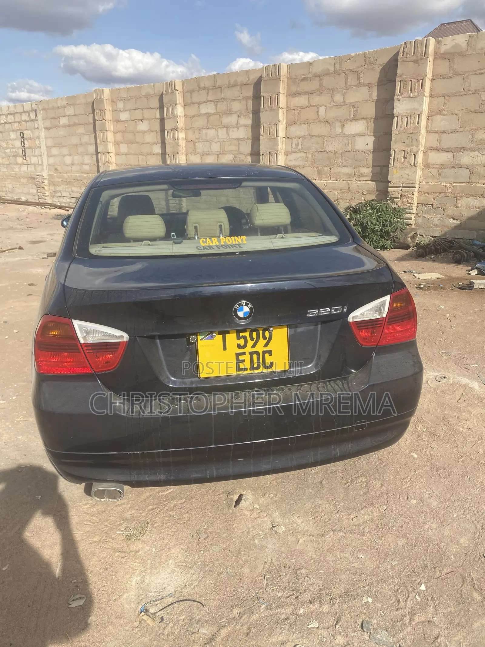 BMW 320i 2022 Black