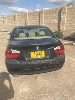 BMW 320i 2022 Black