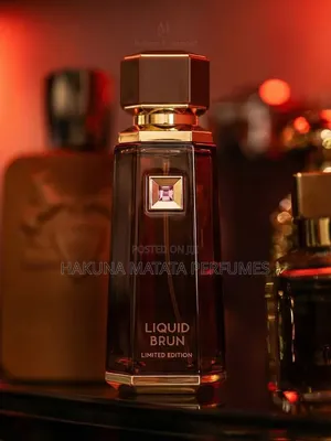 Liquid Brun Paris Corner