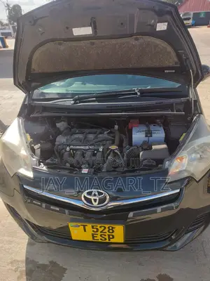 Toyota Ractis 2012 Black