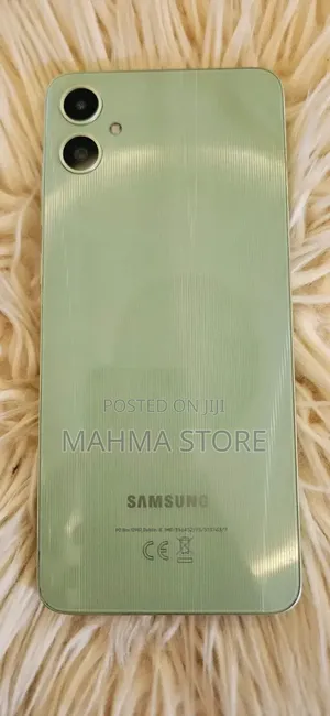 Samsung Galaxy A05 128 GB Green
