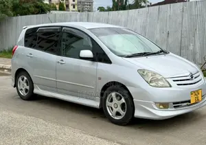 Toyota Corolla Spacio 2004 Silver
