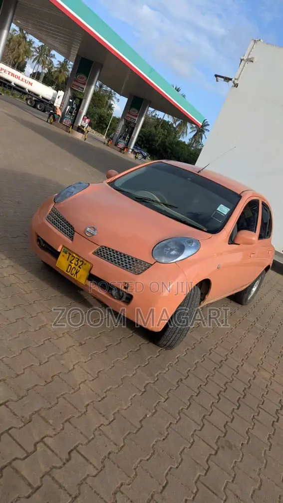 Nissan March 2006 Beige