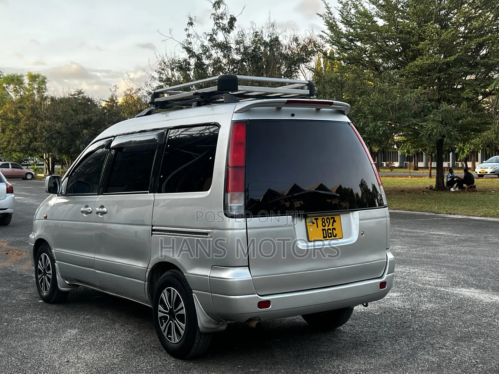 Toyota Noah 2001 Silver