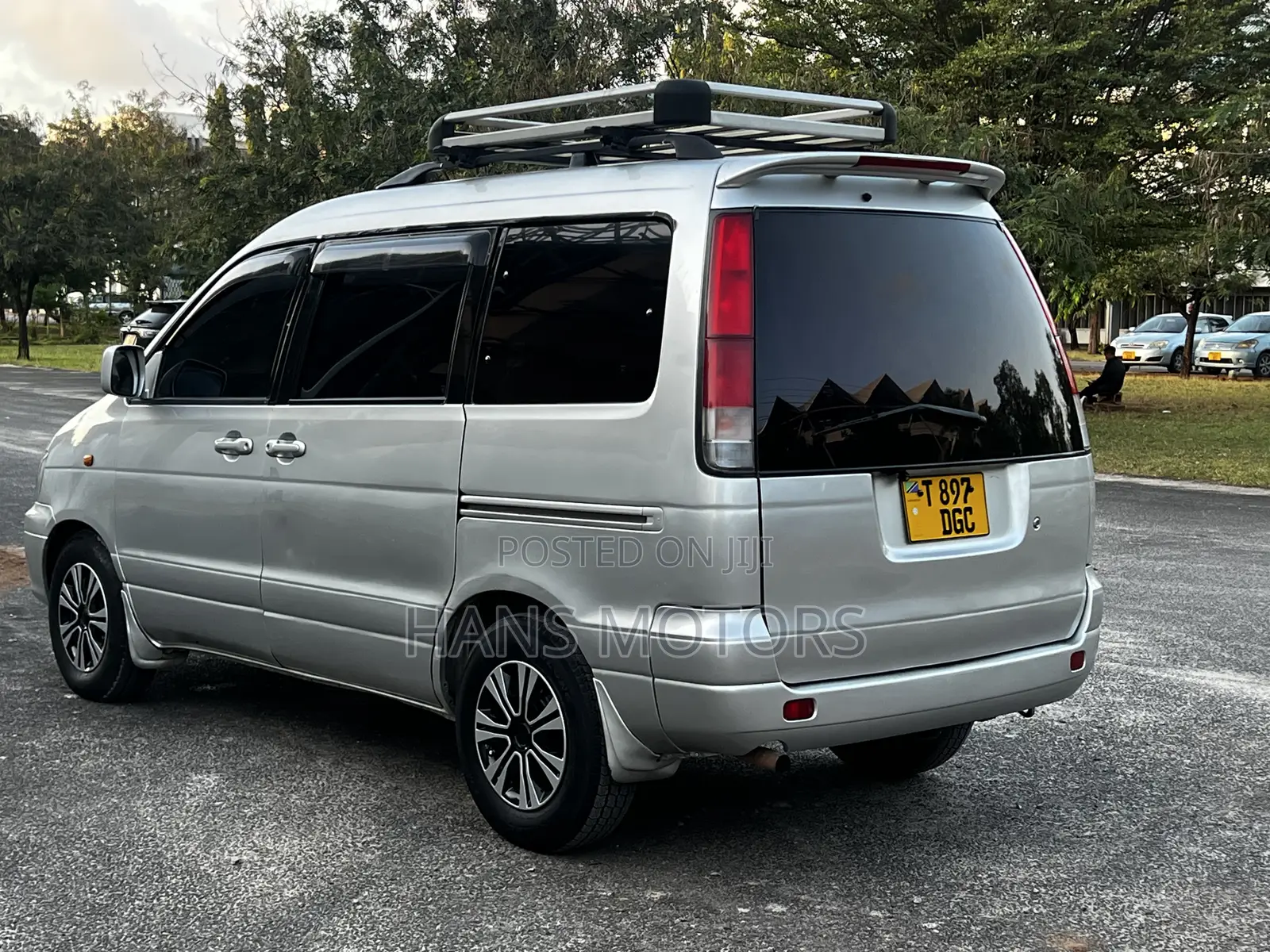 Toyota Noah 2001 Silver
