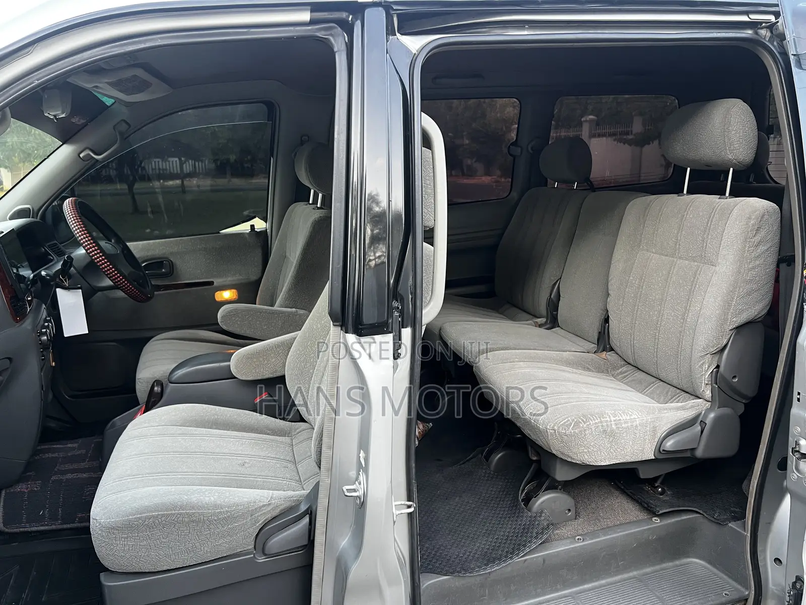 Toyota Noah 2001 Silver