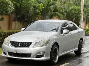 Toyota Crown 2009 Silver