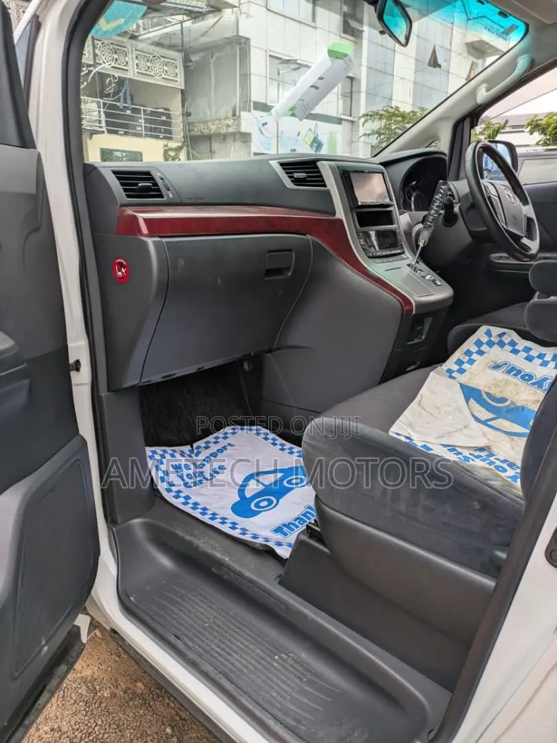 Toyota Alphard 2011 White