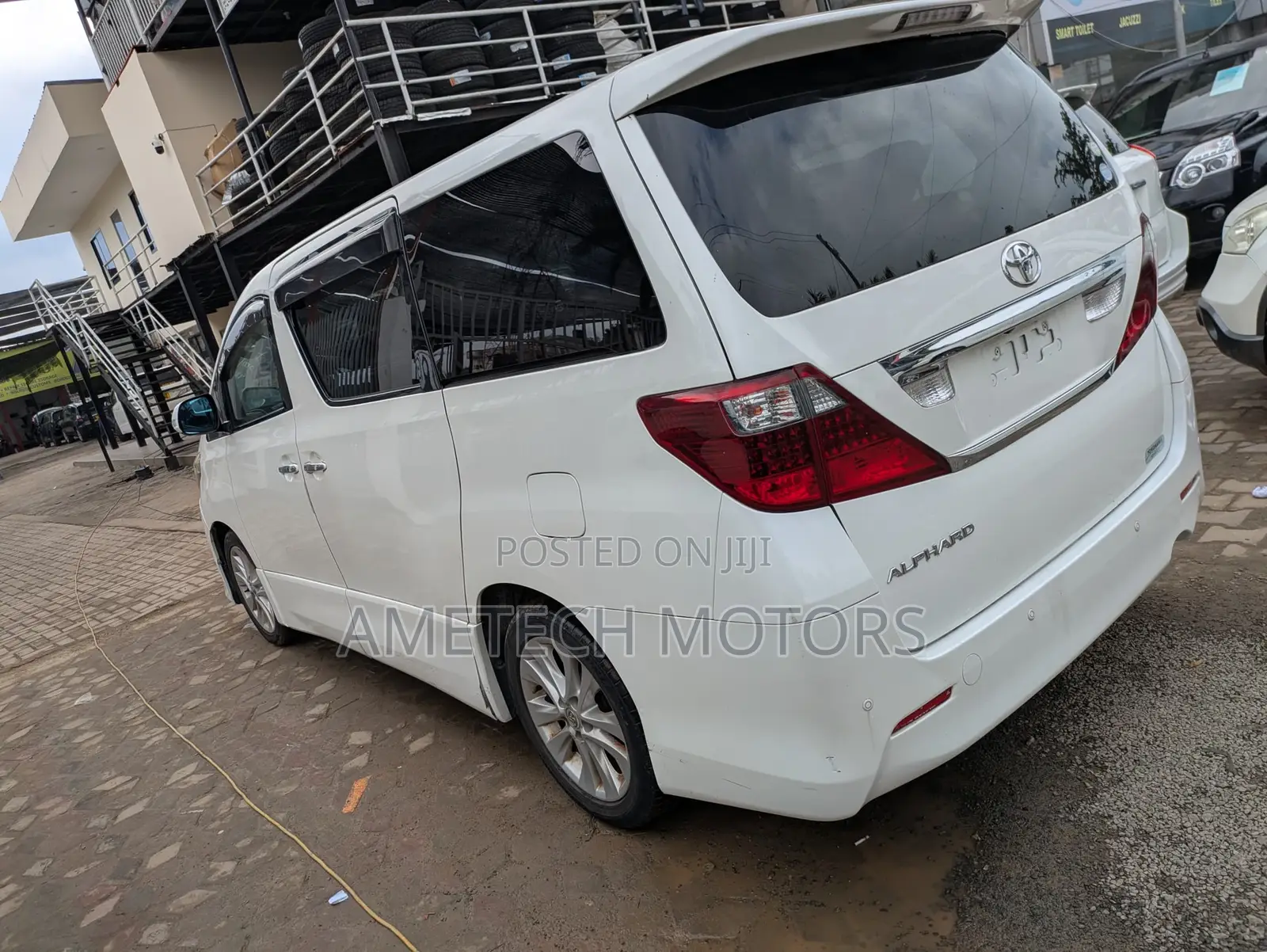 Toyota Alphard 2011 White