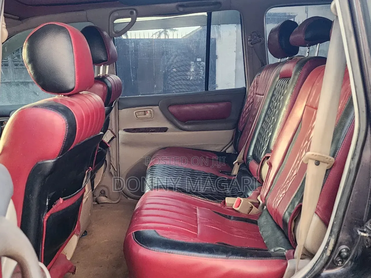 Toyota Land Cruiser 2001 Black