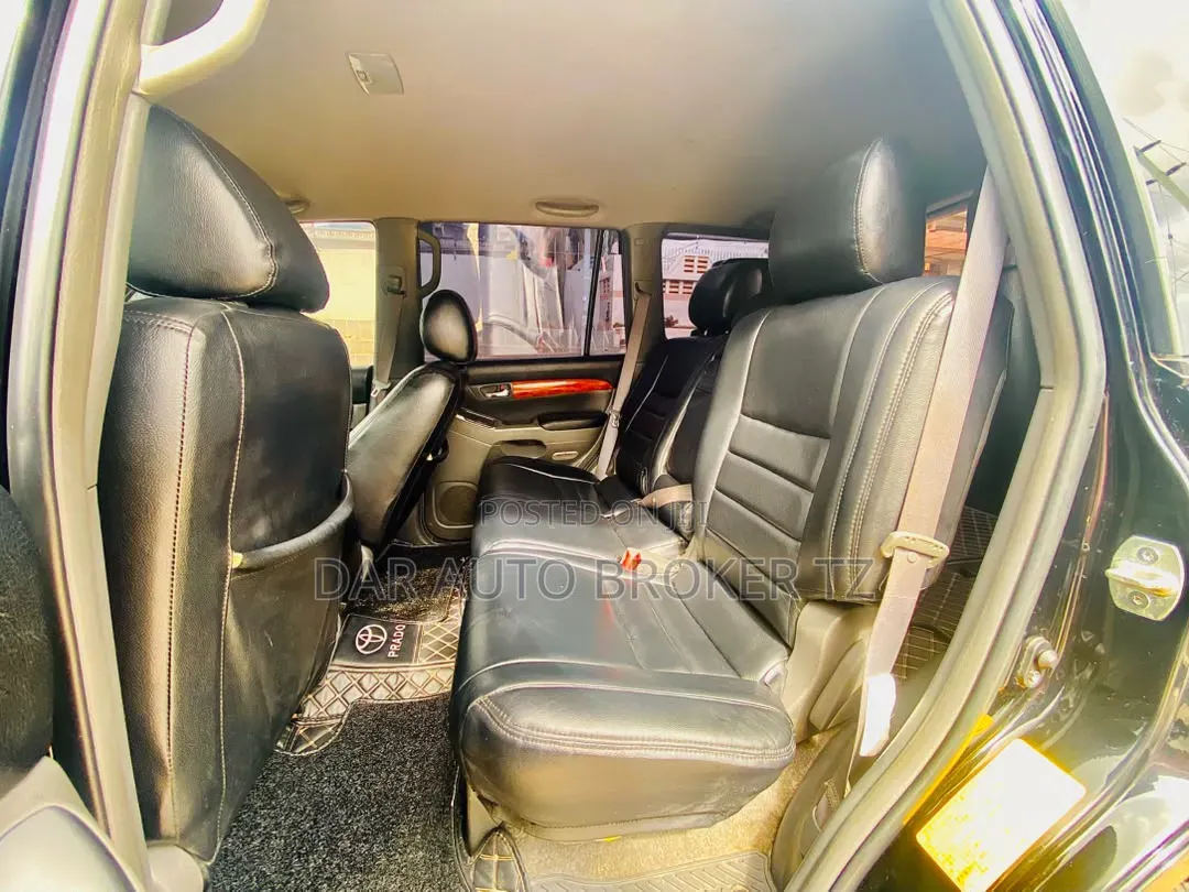 Toyota Land Cruiser Prado 2006 Black