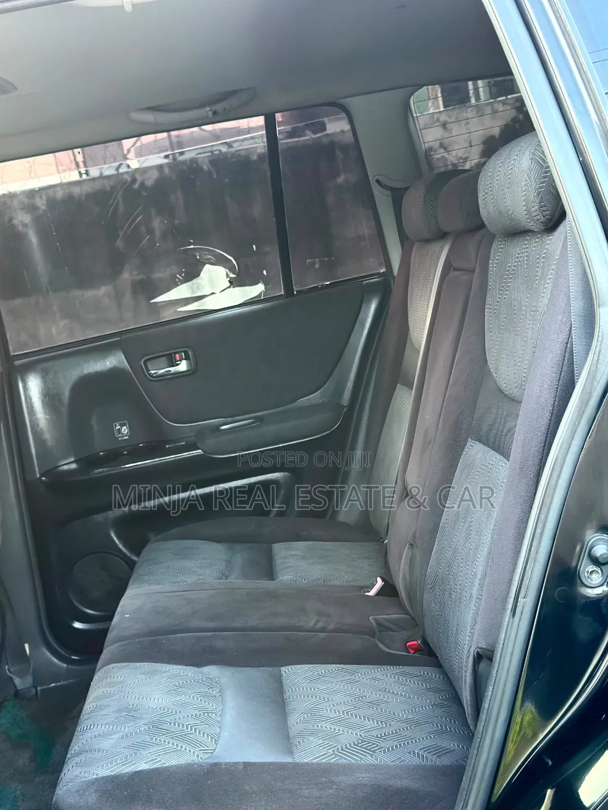 Toyota Kluger 2001 Black