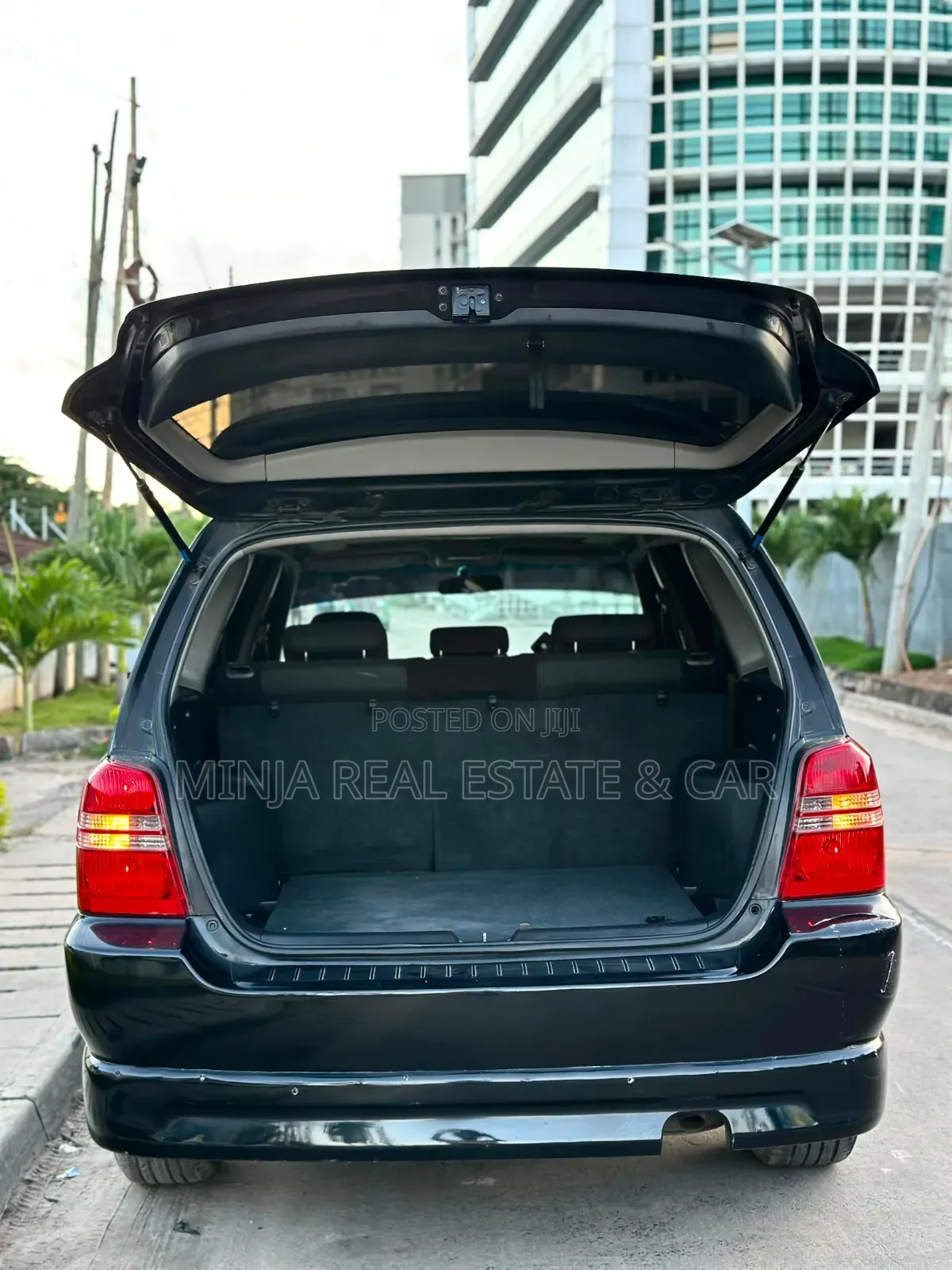 Toyota Kluger 2001 Black