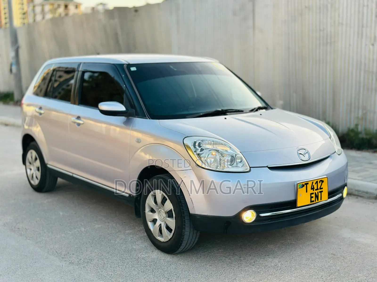 Mazda Verisa 2010 Silver