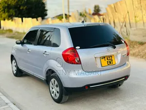 Mazda Verisa 2010 Silver