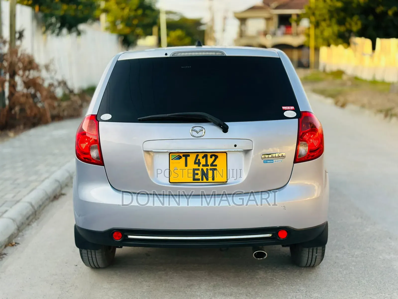 Mazda Verisa 2010 Silver
