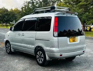 Toyota Noah 2001 Silver