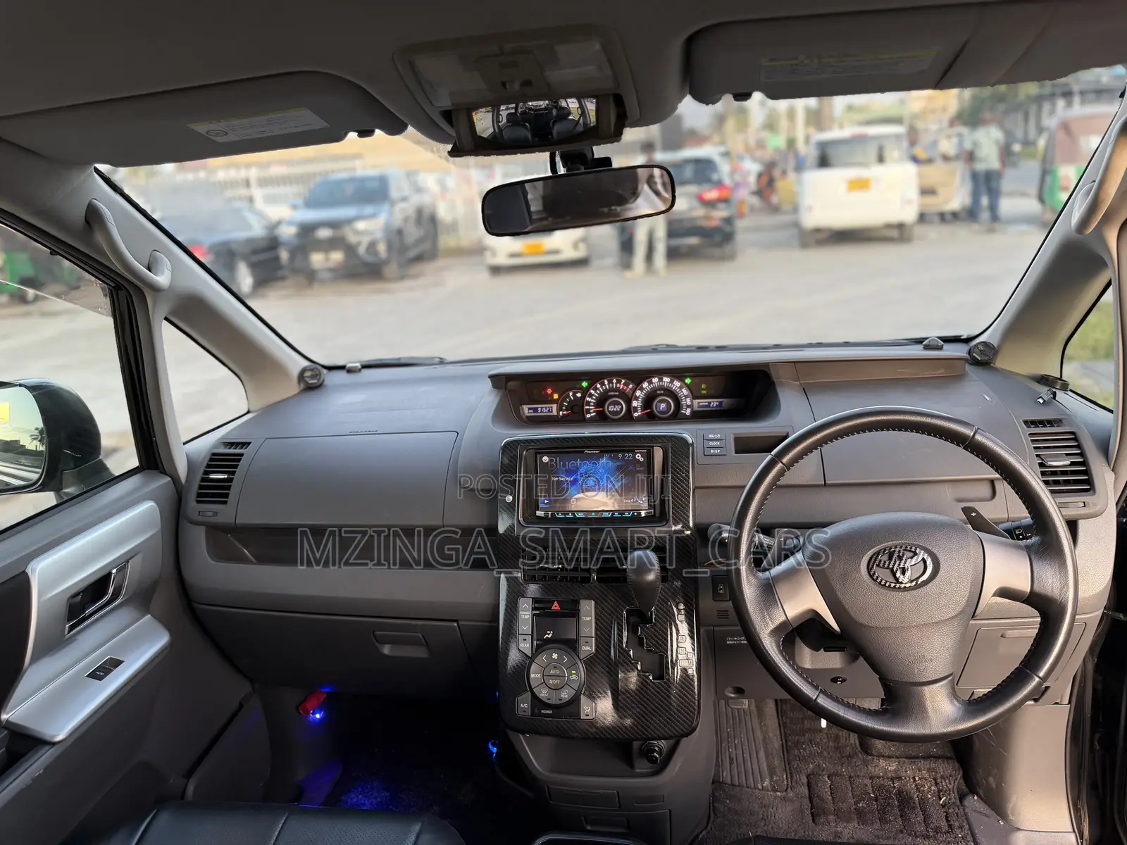 Toyota Noah 2010 Black