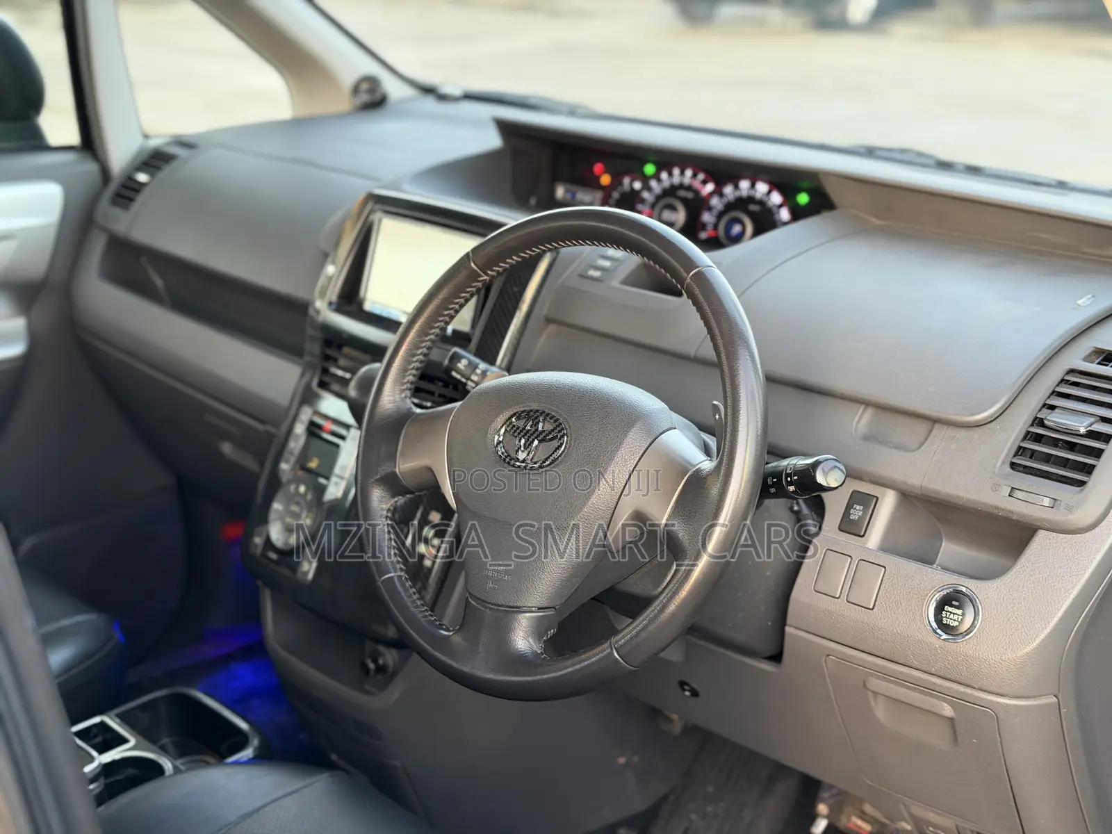 Toyota Noah 2010 Black