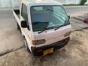 Suzuki Carr 4whell Driver Kali Sanaa Imekaza Kila Idara Wahi