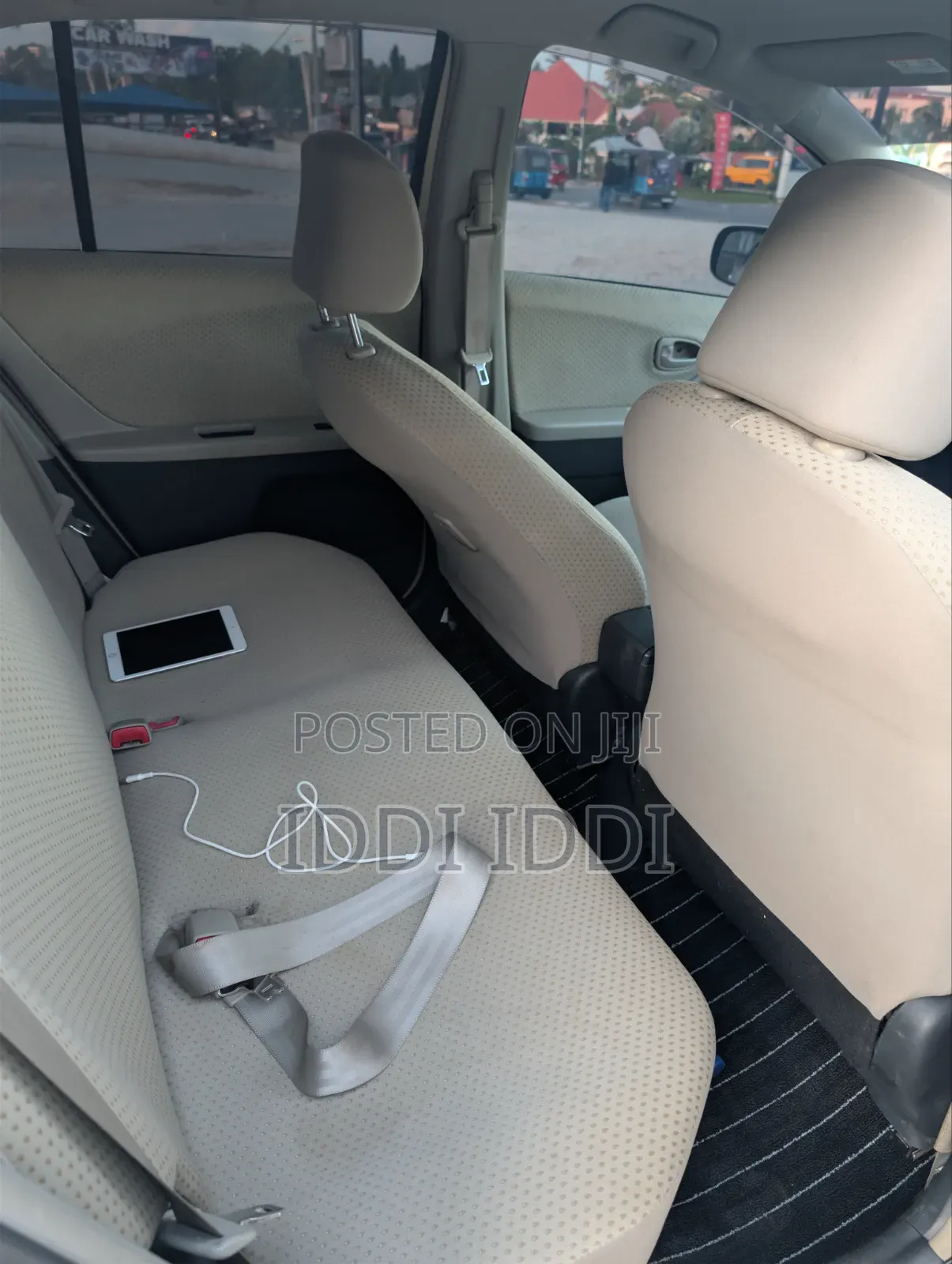 Toyota Vitz 2006 Off white
