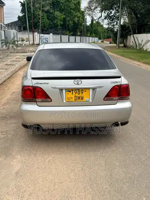 Toyota Crown 2004 Silver