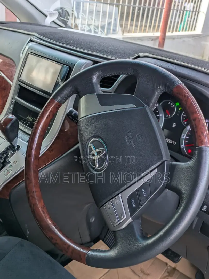 Toyota Alphard 2011 Gray