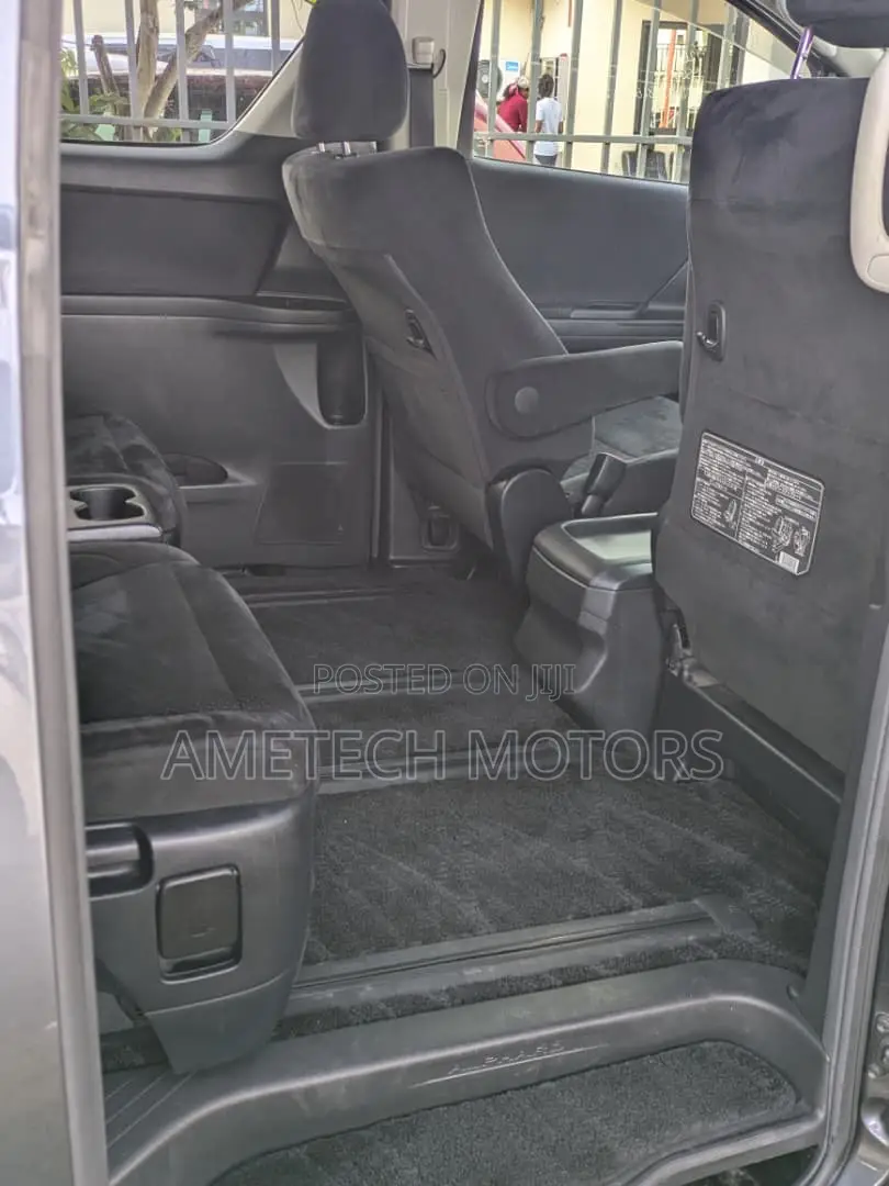 Toyota Alphard 2011 Gray