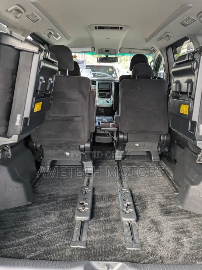 Toyota Alphard 2011 Gray