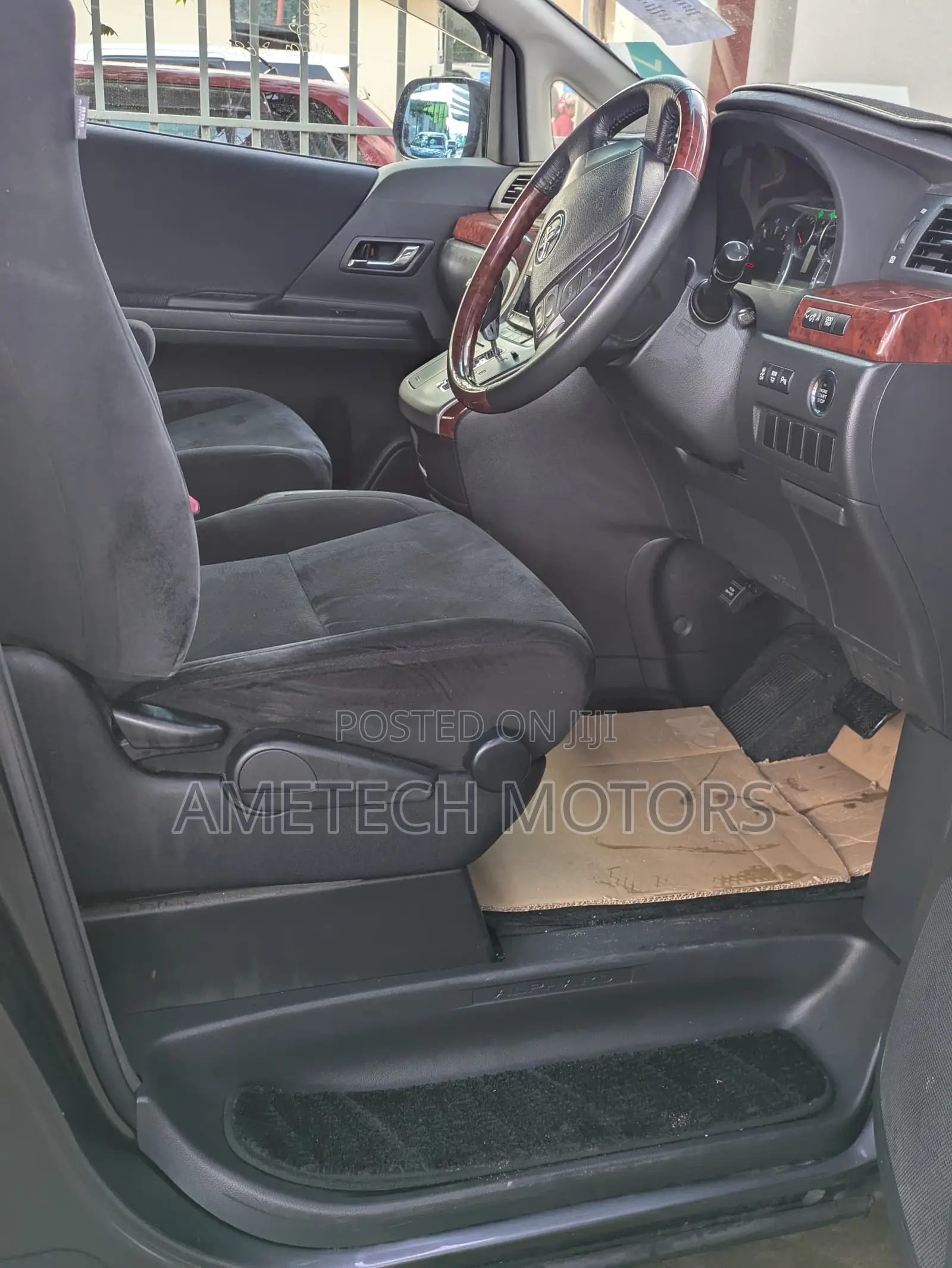 Toyota Alphard 2011 Gray