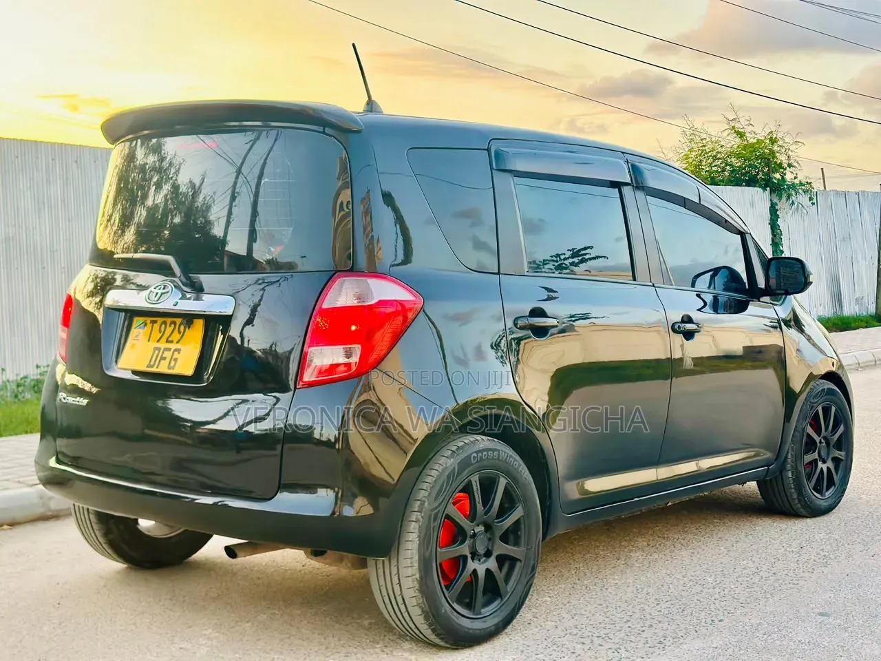 Toyota Ractis 2005 Black