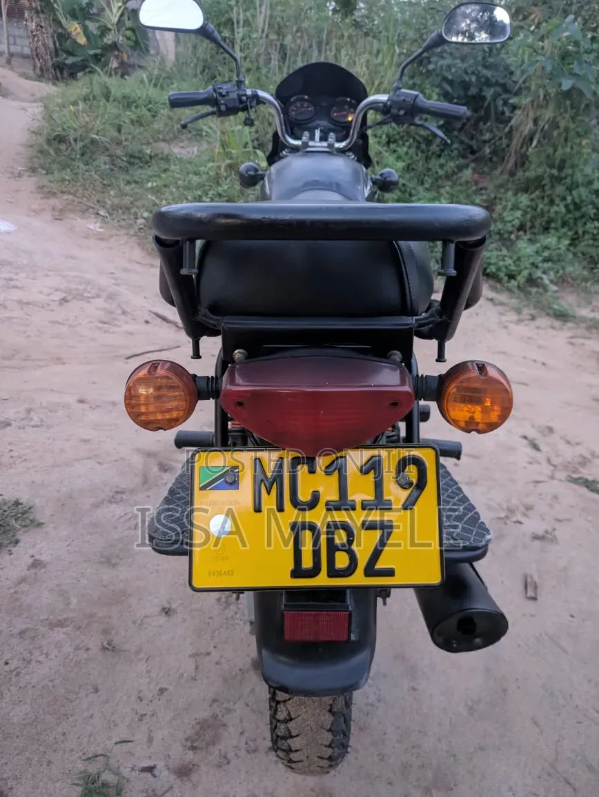 Bajaj Boxer 125 2024 Black