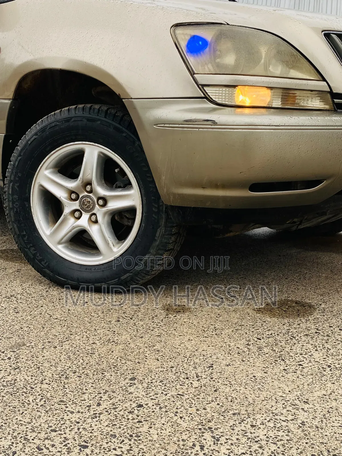 Toyota Harrier 2003 Gold