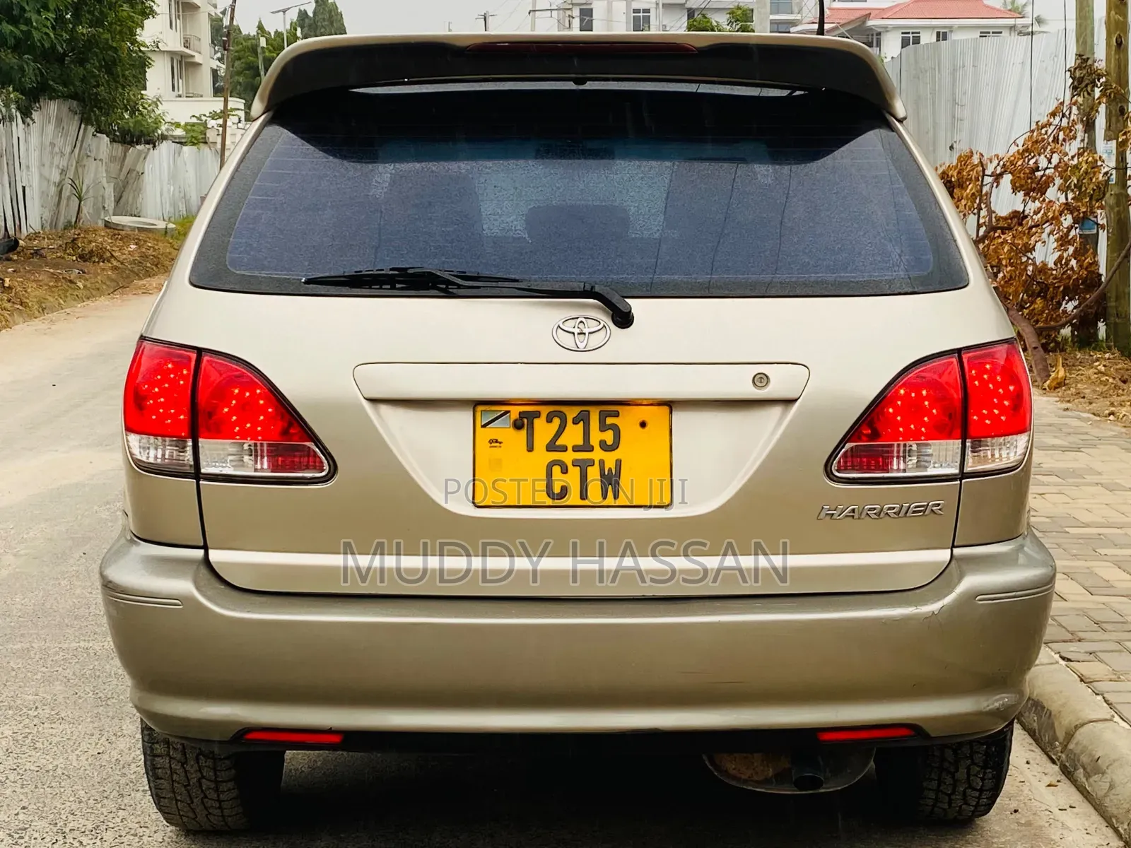 Toyota Harrier 2003 Gold