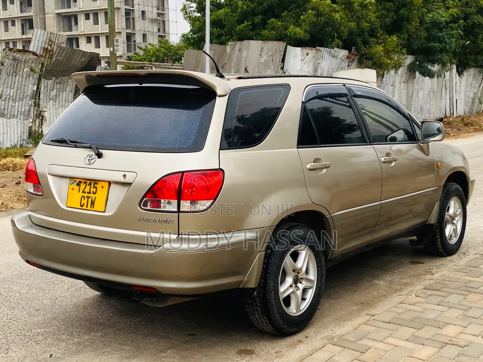 Toyota Harrier 2003 Gold